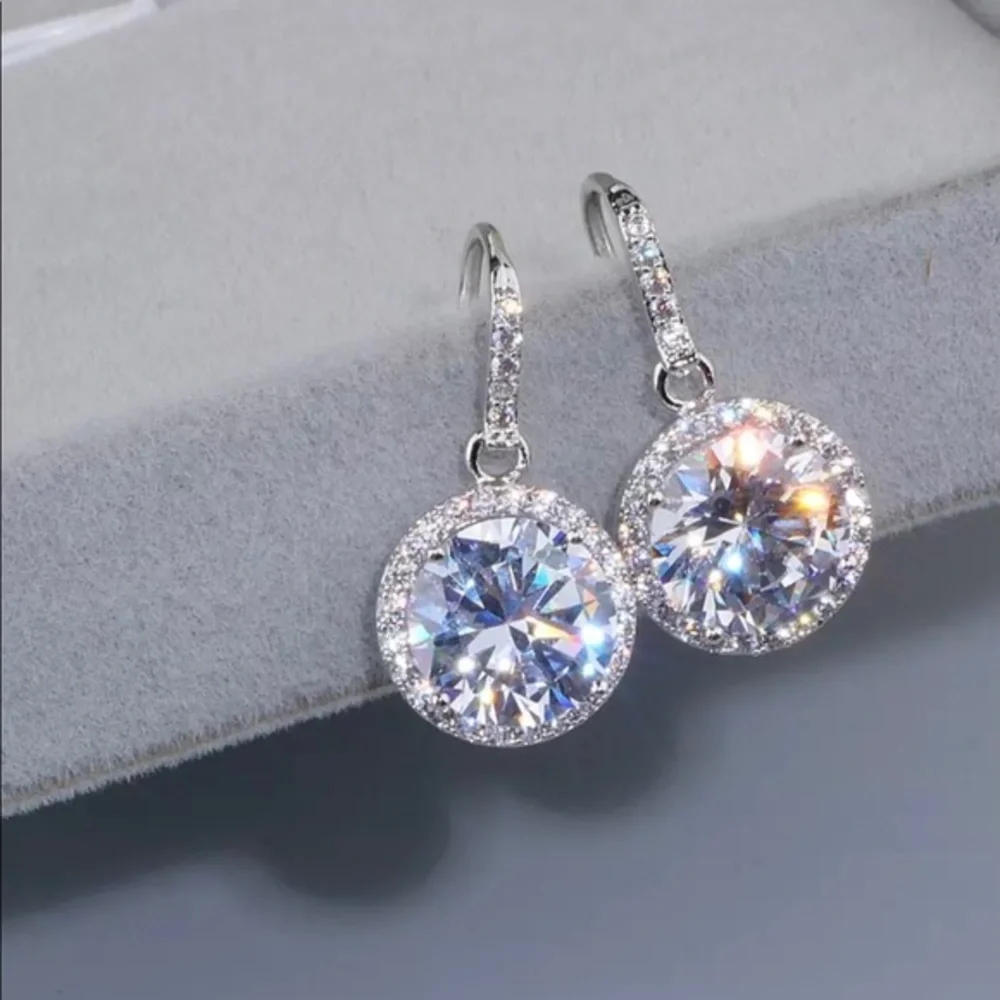 AAA CUBIC ZIRCONIA DROP EARRINGS - Picture 3 of 7